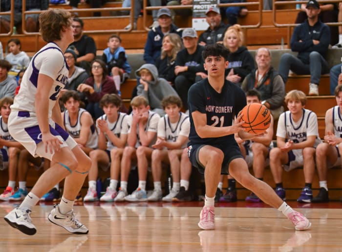 18 Montgomery vs. Carlsbad 12-23-23 Justin Fine